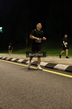 Runner Photo 4287350