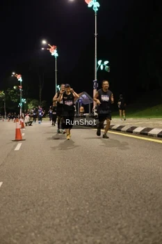 Runner Photo 4287357