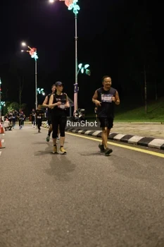 Runner Photo 4287369