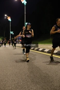Runner Photo 4287375