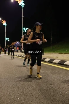 Runner Photo 4287377