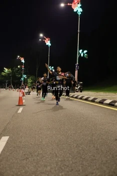 Runner Photo 4287392