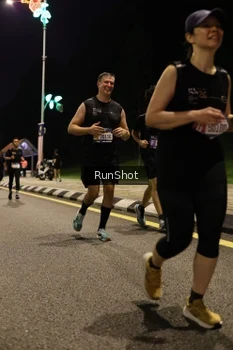 Runner Photo 4287395