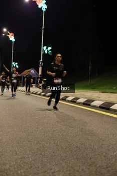 Runner Photo 4287396