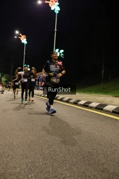 Runner Photo 4287405