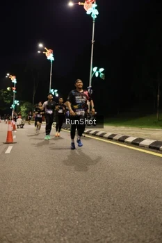 Runner Photo 4287406