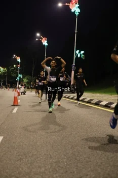 Runner Photo 4287414