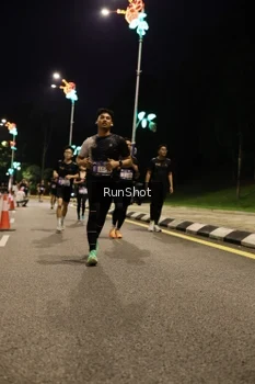 Runner Photo 4287429