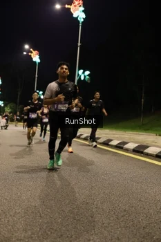 Runner Photo 4287433