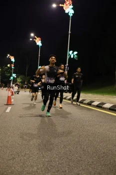 Runner Photo 4287435