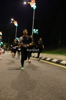 Runner Photo 4287439