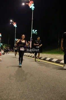 Runner Photo 4287465