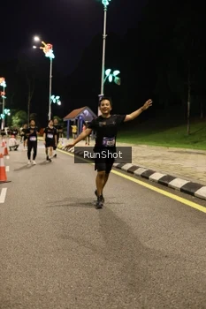 Runner Photo 4287494