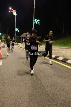 Runner Photo 4287507