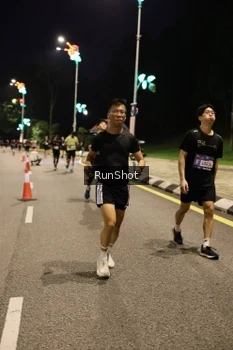 Runner Photo 4287525