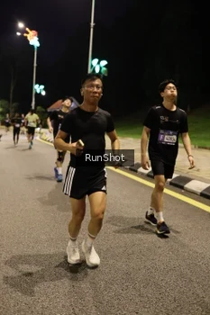 Runner Photo 4287532