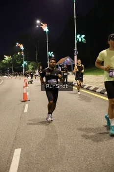 Runner Photo 4287549