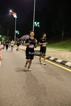 Runner Photo 4287577