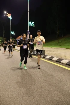 Runner Photo 4287585