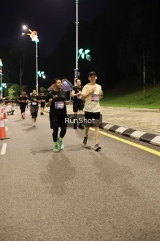 Runner Photo 4287591