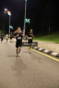 Runner Photo 4287592