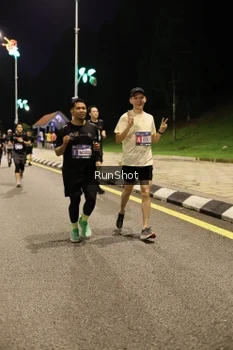 Runner Photo 4287593