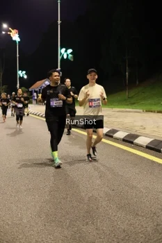 Runner Photo 4287594