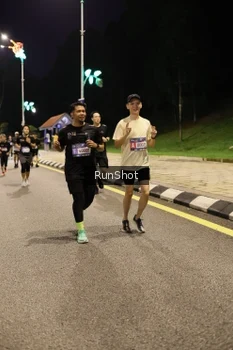 Runner Photo 4287595