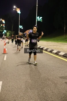 Runner Photo 4287611