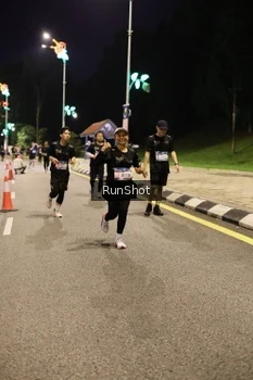 Runner Photo 4287644