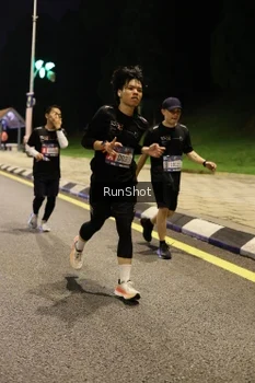Runner Photo 4287665