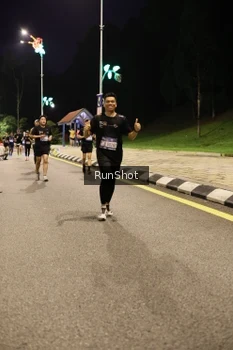 Runner Photo 4287696