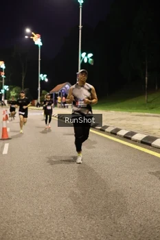 Runner Photo 4287728