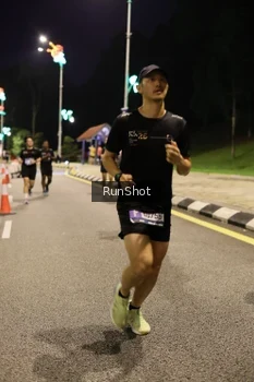 Runner Photo 4287744
