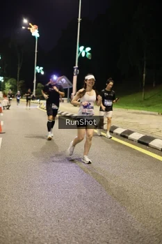 Runner Photo 4287780