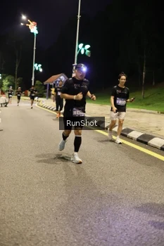Runner Photo 4287785