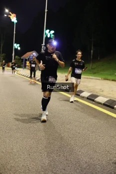 Runner Photo 4287786