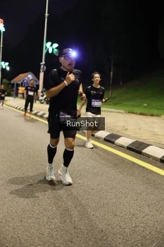 Runner Photo 4287791