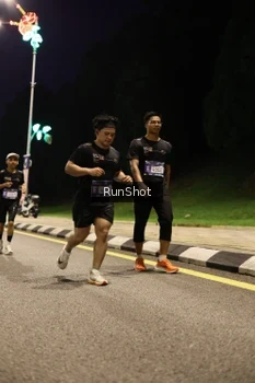 Runner Photo 4287795