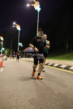Runner Photo 4287815