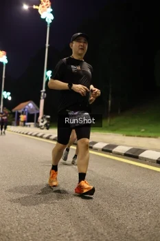 Runner Photo 4287819