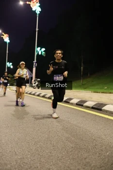 Runner Photo 4287855