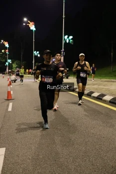 Runner Photo 4287904