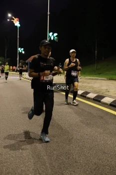 Runner Photo 4287910