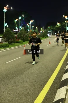 Runner Photo 4288011