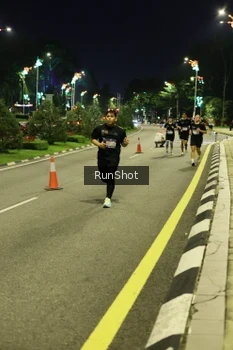 Runner Photo 4288019