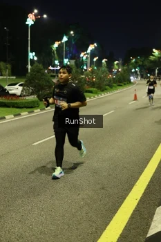 Runner Photo 4288035