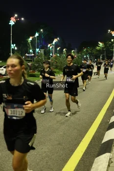 Runner Photo 4288043
