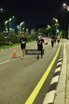 Runner Photo 4288067