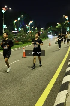 Runner Photo 4288084